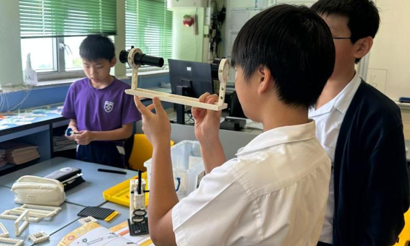 五年級學生運用光的原理製作望遠鏡